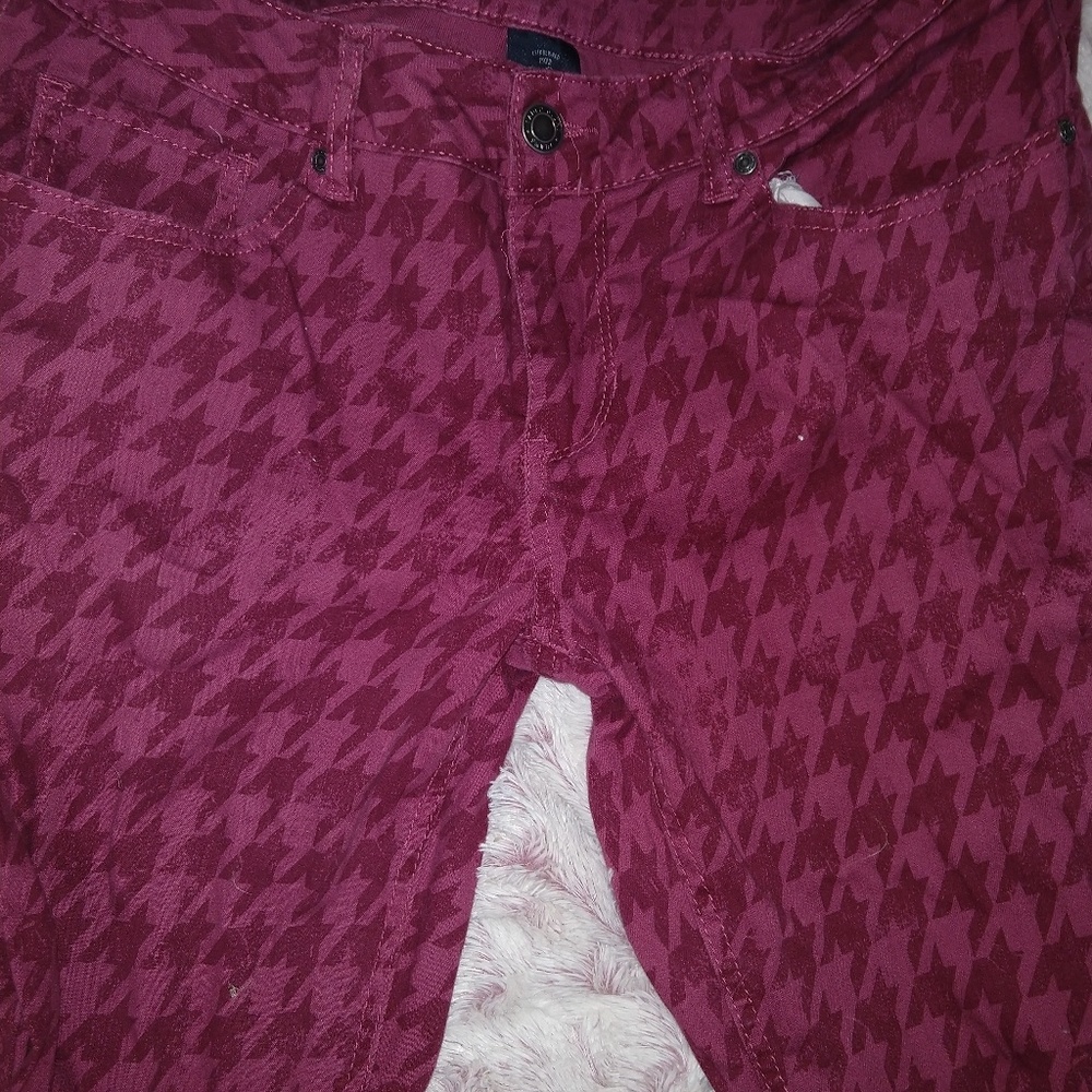Faded Glory burgundy patterned skinny jeans size 8